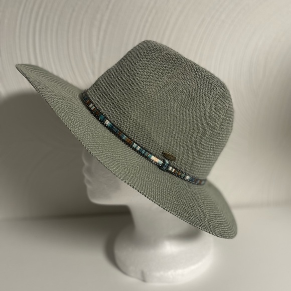 Stylish Gray Women's Hat - Picture 12 of 13